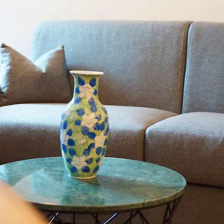 アパート Premium Residences ラウリス