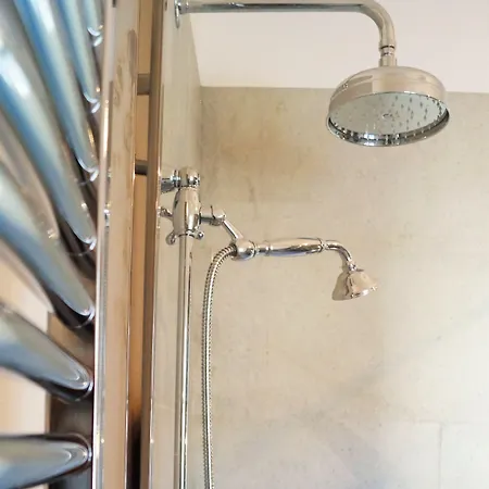 アパート Premium Residences